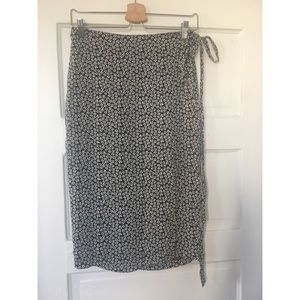 REFORMATION Alyssa Knee-length wrap skirt